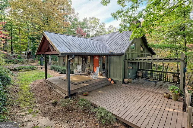 $399,900 | 183 Vista Dell Lane, Lakemont, GA 30552