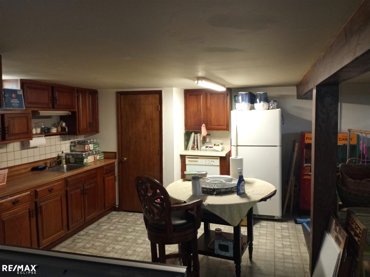 22840 Tuscany Avenue Eastpointe, MI 48021 - Photo 16 of 19 50039835-15.JPG