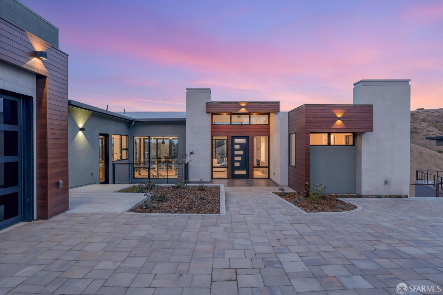 2011 Bishop Road Belmont, CA 94002 - Photo 30 of 35 a view of a building