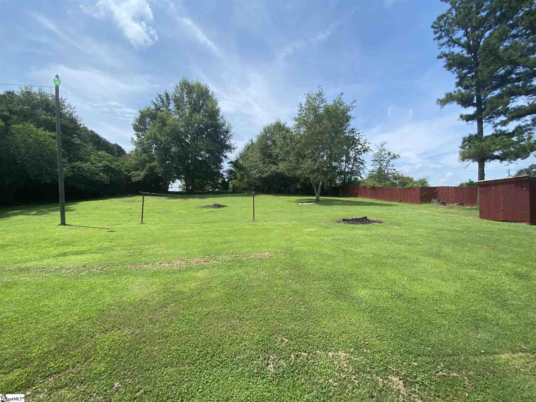 221 Bluefield Road Starr, SC 29684 - Photo 7 of 11