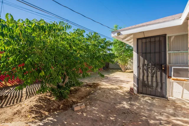 $459,900 | 4267 East Sunny Dunes Road, Palm Springs, CA 92264