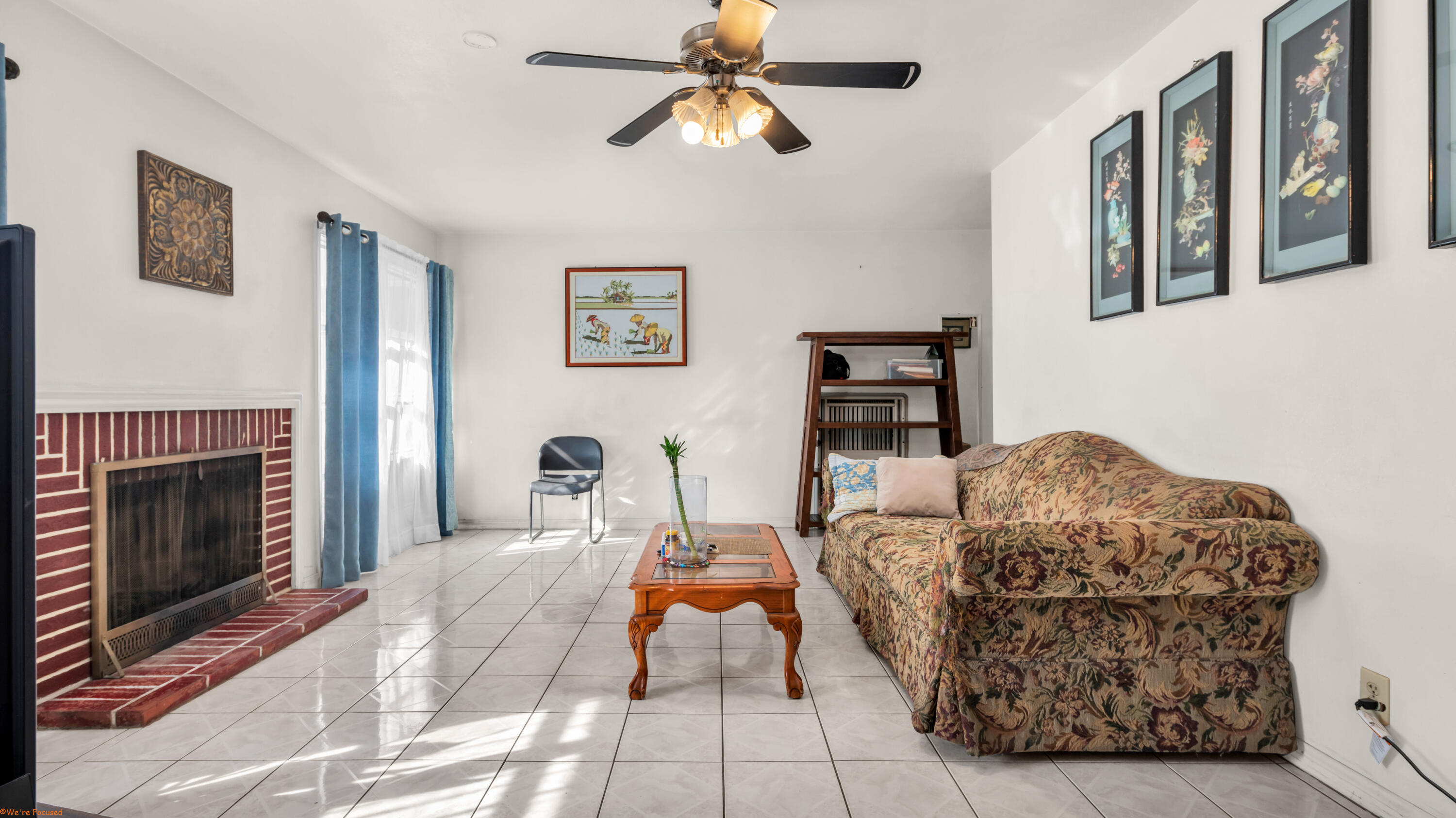 4267 East Sunny Dunes Road Palm Springs, CA 92264 - Photo 6 of 29 Living Room