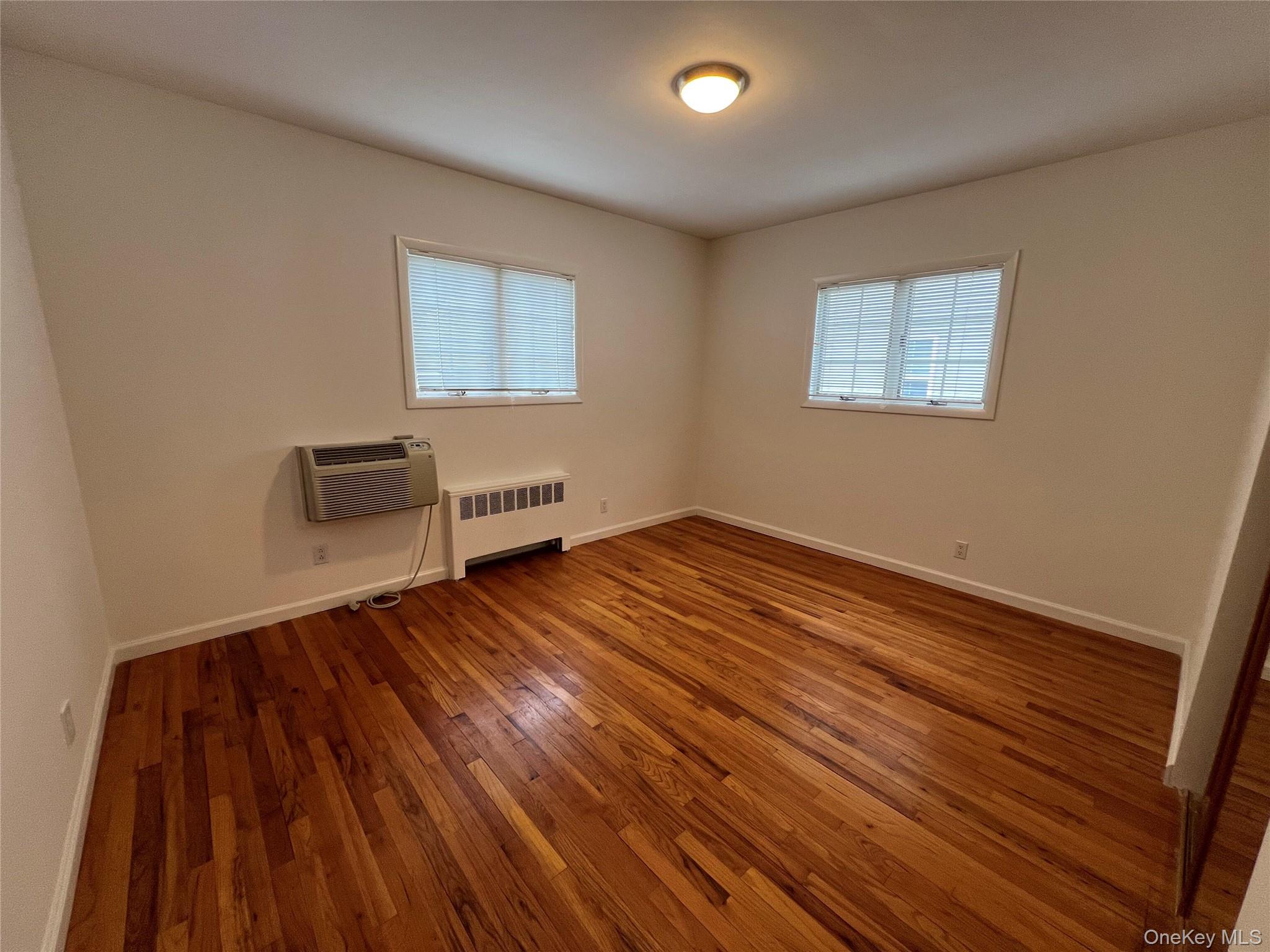 54 Edgewood Road, Unit MAIN ST Port Washington, NY 11050 - Photo 8 of 20 Primary