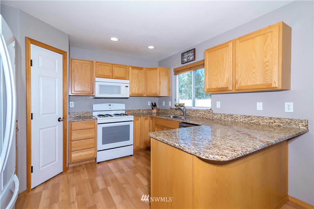 221 Range View Road Ellensburg, WA 98926 - Photo 5 of 30 Gallery Image 5