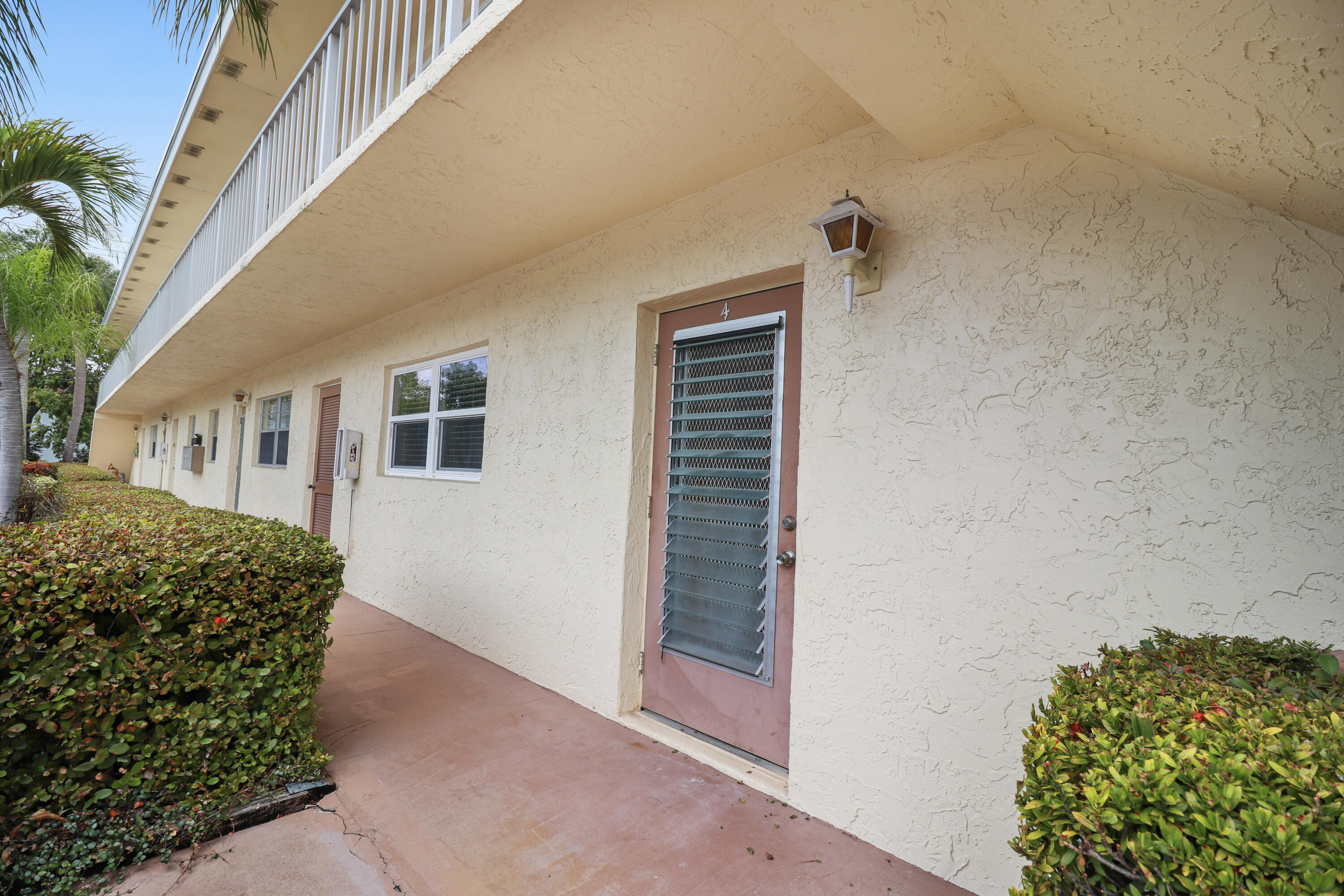 2950 Southeast Ocean Boulevard, Unit 1304 Stuart, FL 34996 - Photo 9 of 35 a view of a house with a backyard