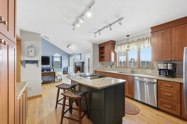 $549,900 | 53 Scenic Road, Westfield, MA 01085