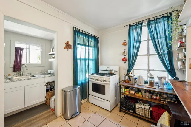 $929,000 | 416 C Street, Petaluma, CA 94952