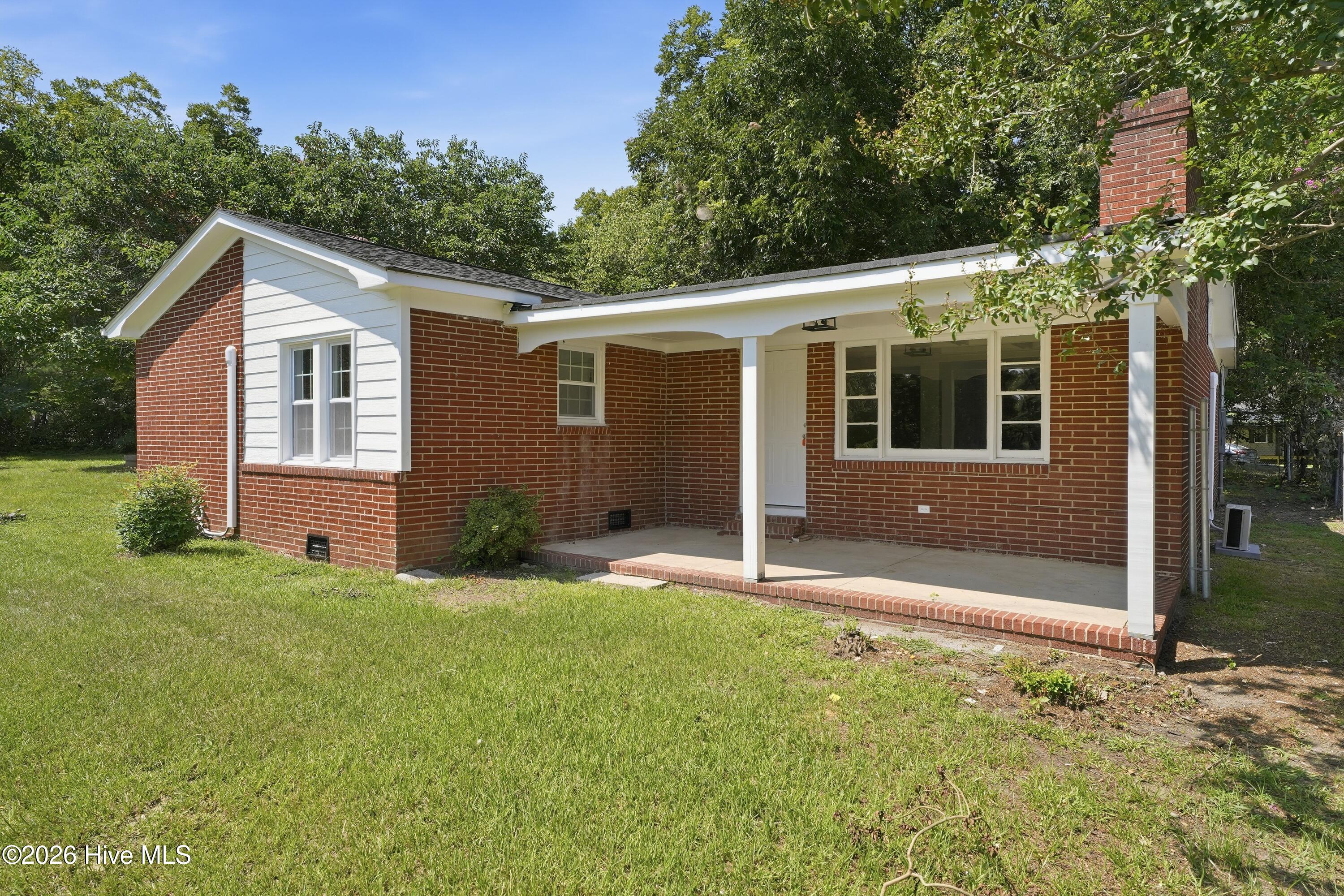 901 East Nash Street Spring Hope, NC 27882 - Photo 2 of 35 Gallery Image 2