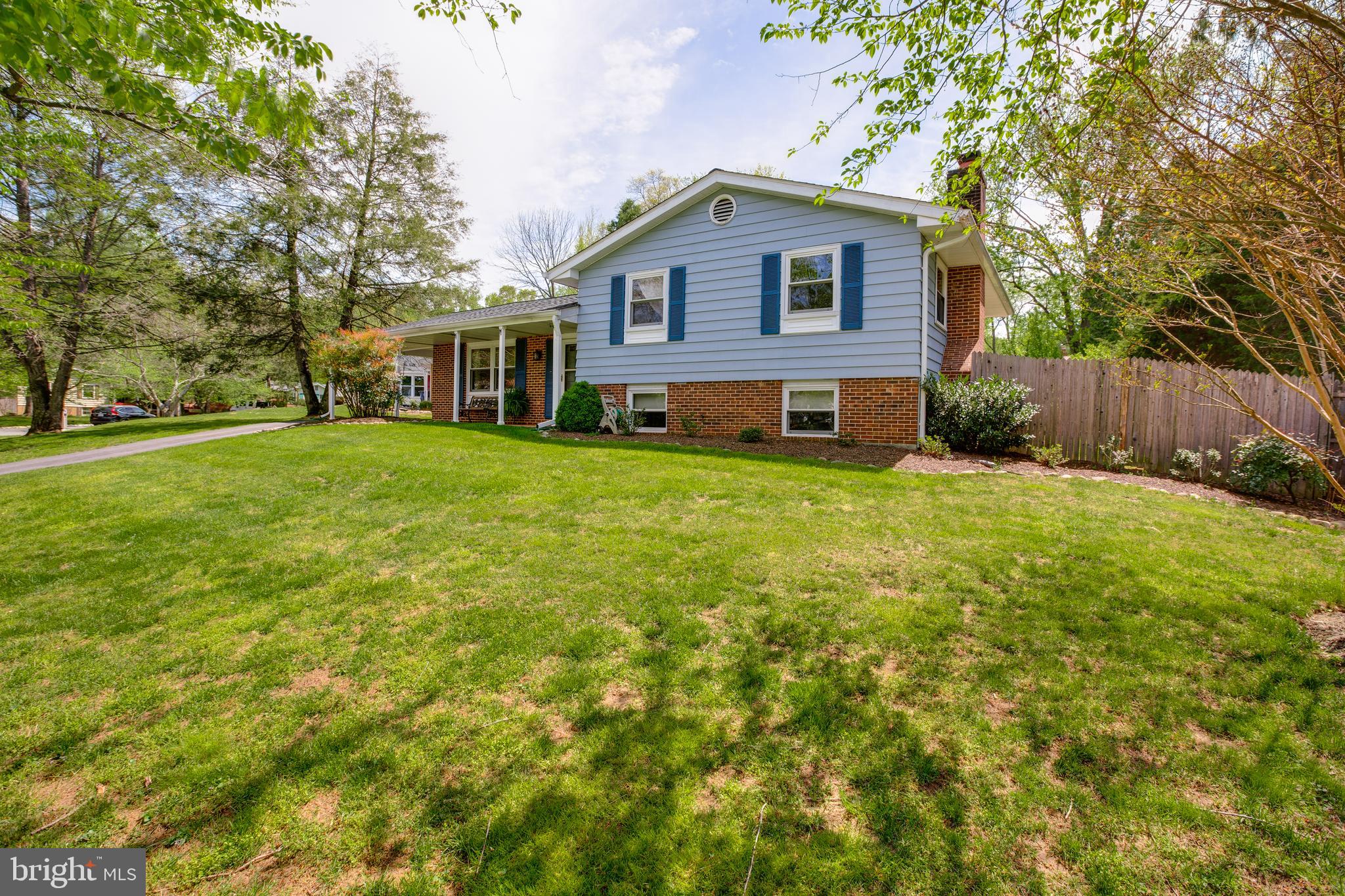 11340 Rambling Road Gaithersburg, MD 20879 - Photo 3 of 42 11340 Rambling Road
