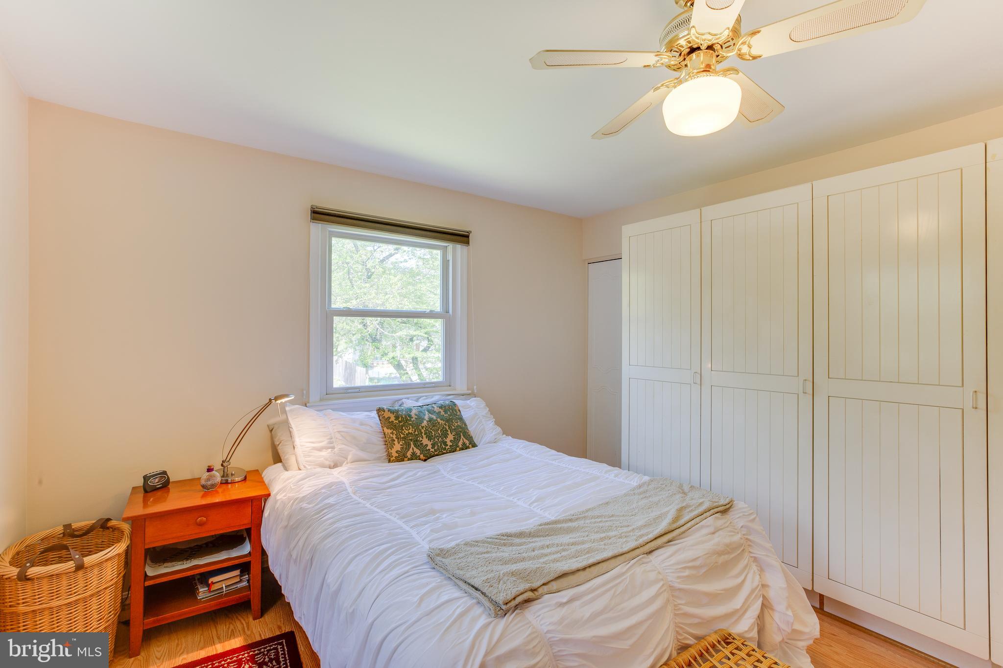 11340 Rambling Road Gaithersburg, MD 20879 - Photo 23 of 42 Bedroom 2 with plenty of closet space