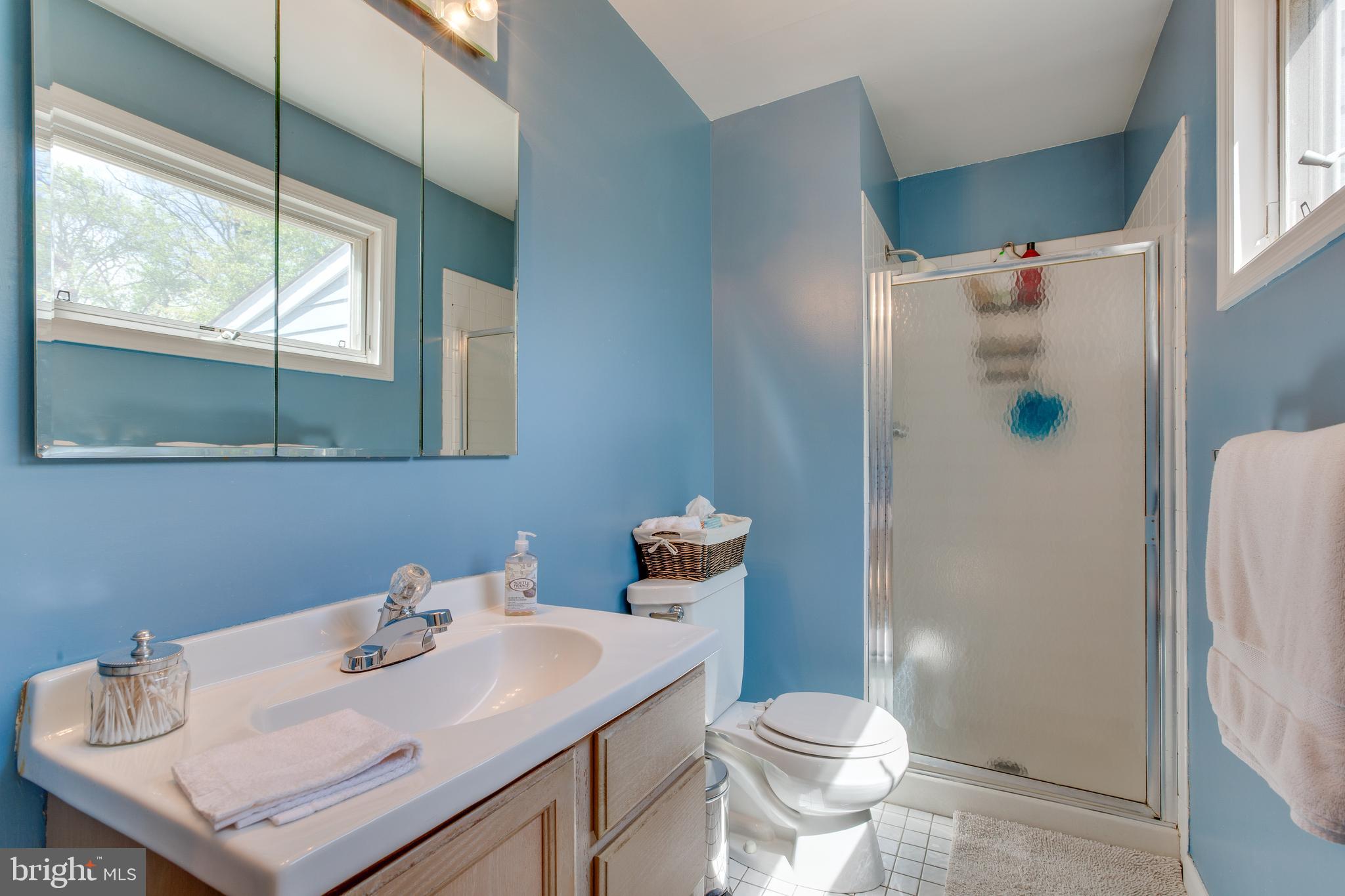 11340 Rambling Road Gaithersburg, MD 20879 - Photo 28 of 42 Owners Suite Full Bath