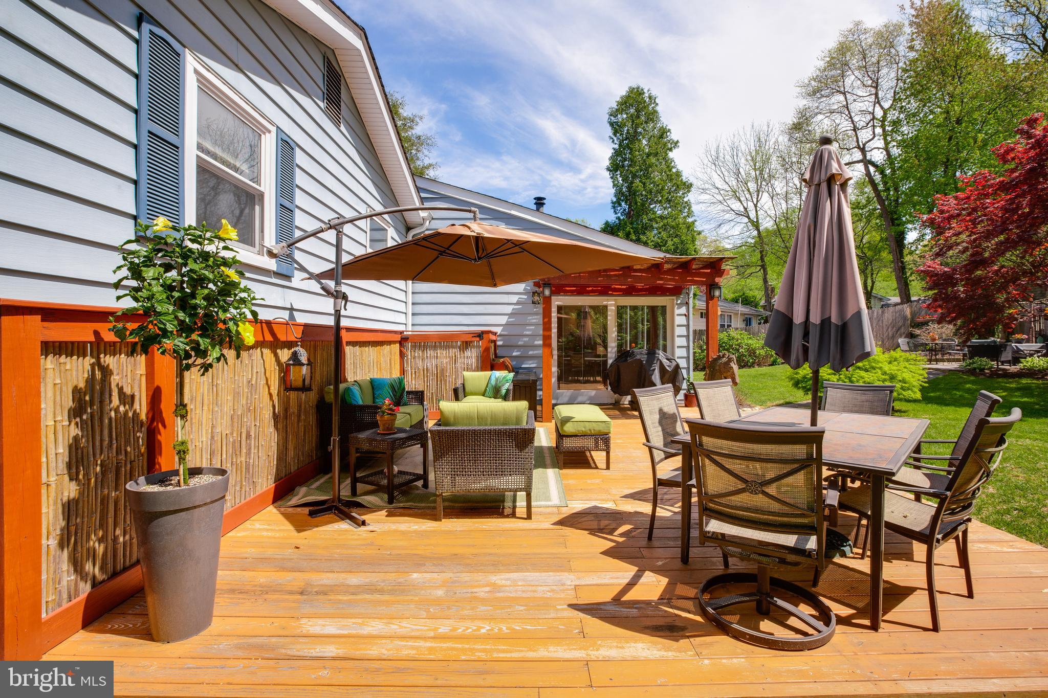 11340 Rambling Road Gaithersburg, MD 20879 - Photo 39 of 42 BBQ, relax, entertain - you can do it all