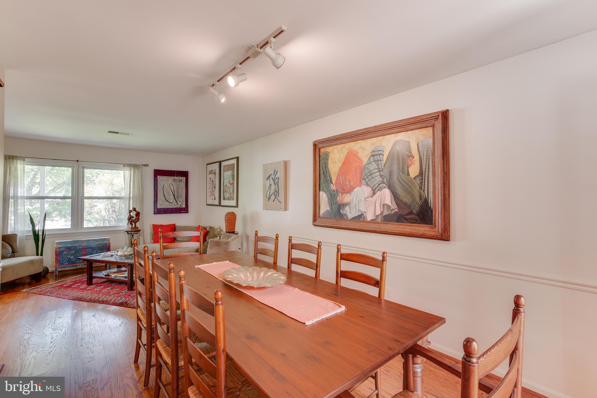 11340 Rambling Road Gaithersburg, MD 20879 - Photo 9 of 42 Dining Room