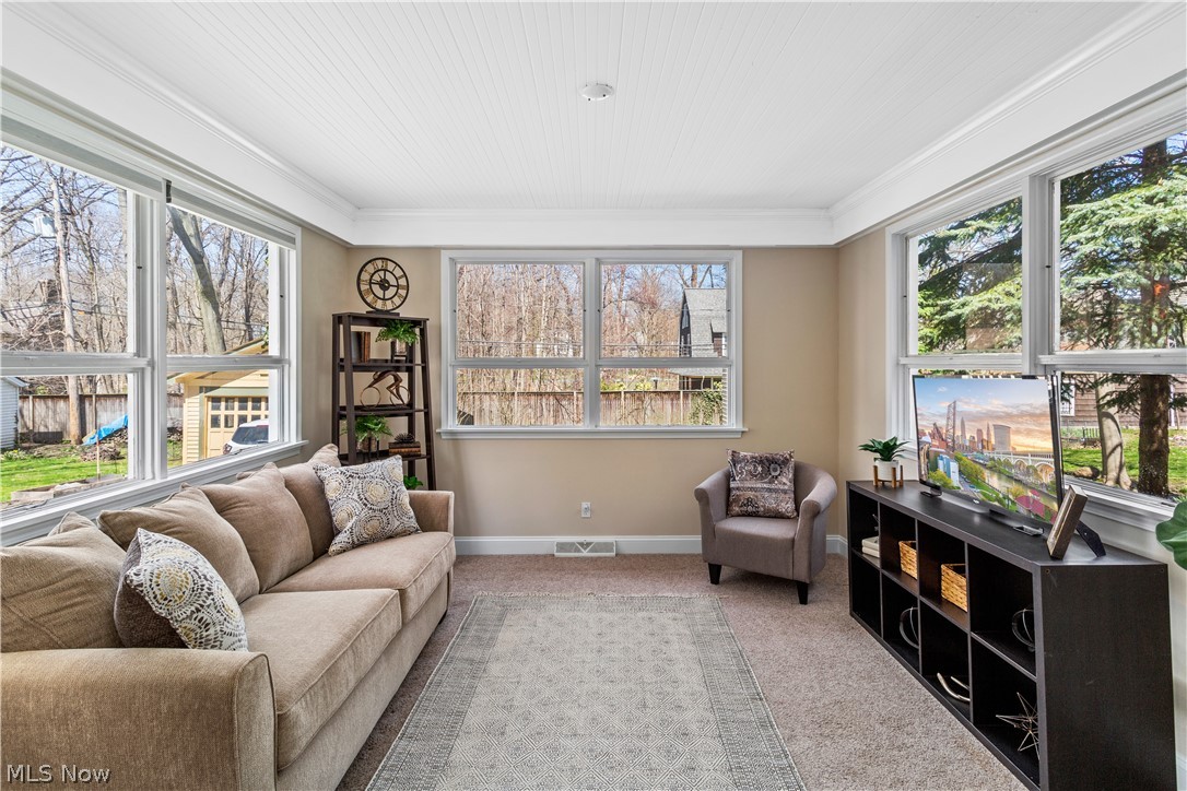 2937 Edgehill Road Cleveland, OH 44118 - Photo 15 of 32 Gallery Image 15