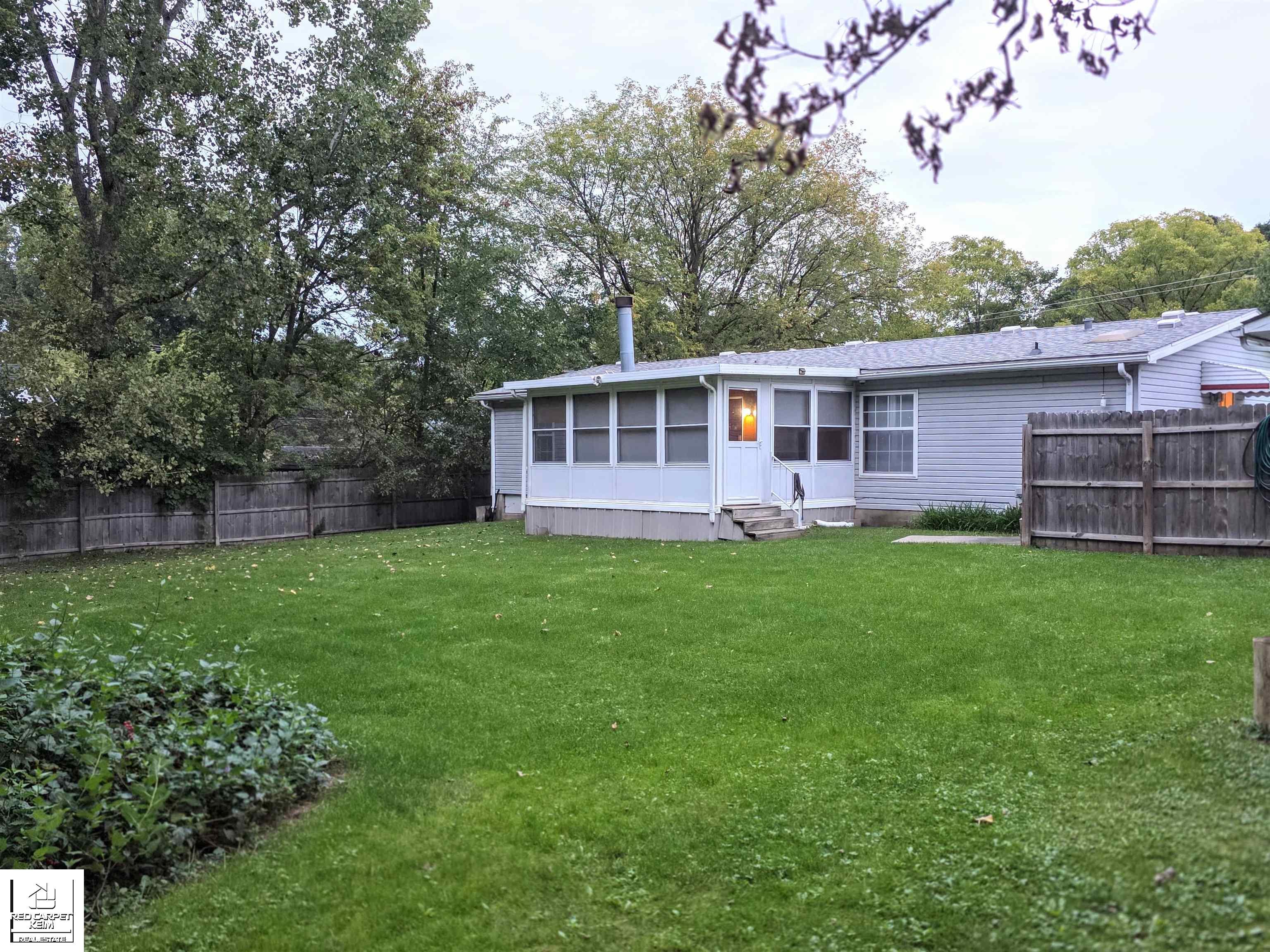 1370 South Graham Road Flint, MI 48532 - Photo 17 of 22 50222351-8538d77e-127b-4816-aa70-58935ed269eb.JPG