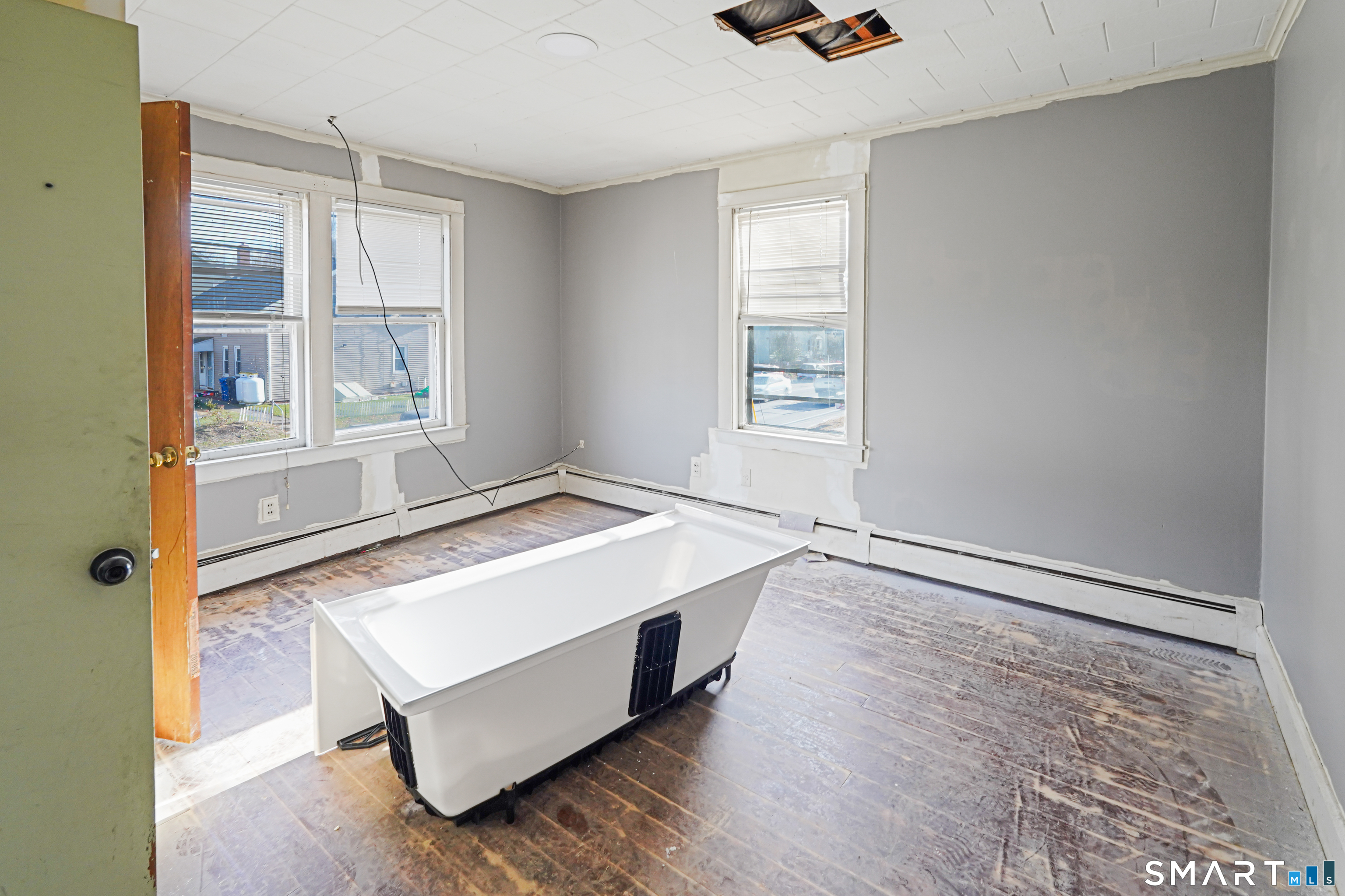 383 Putnam Pike Killingly, CT 06241 - Photo 38 of 40