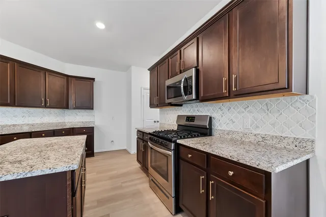 $299,995 | 19168 Pinewood Grove Trail, New Caney, TX 77357