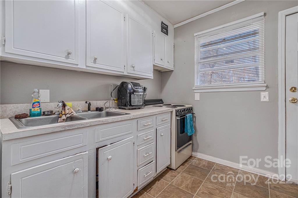 3132 Minnesota Road Charlotte, NC 28208 - Photo 17 of 26 Gallery Image 17