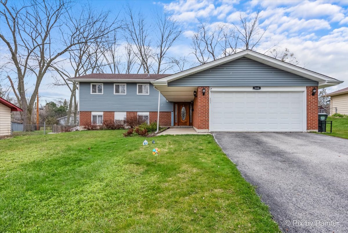 1660 Kent Road Hoffman Estates, IL 60169 - Photo 1 of 27