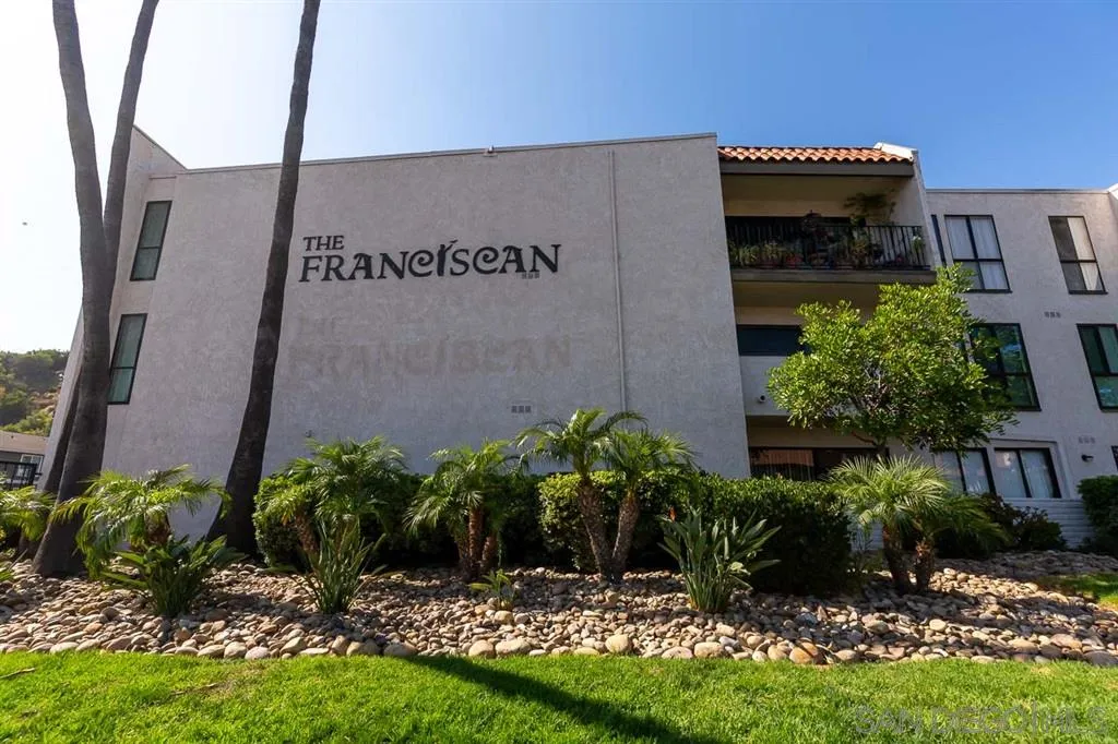 6780 Friars Road, Unit 257 San Diego, CA 92108 - Photo 20 of 20 a view of a potted plants in front of door