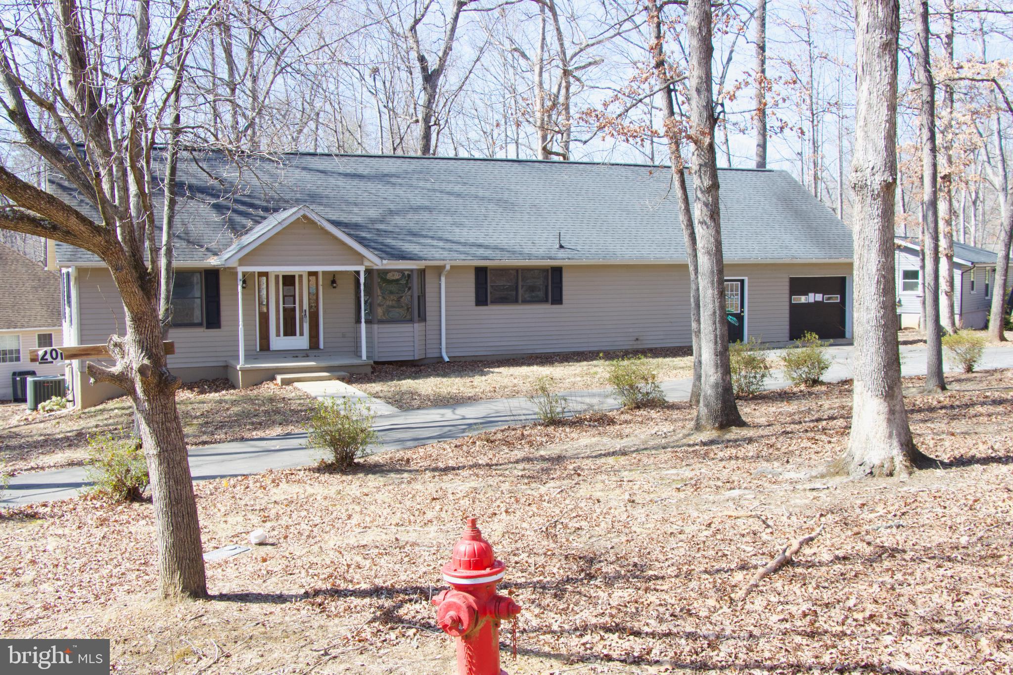 201 Happy Creek Road Locust Grove, VA 22508 - Photo 1 of 26 201 Happy Creek Rd,
Locust Grove, VA 22508 -Spring