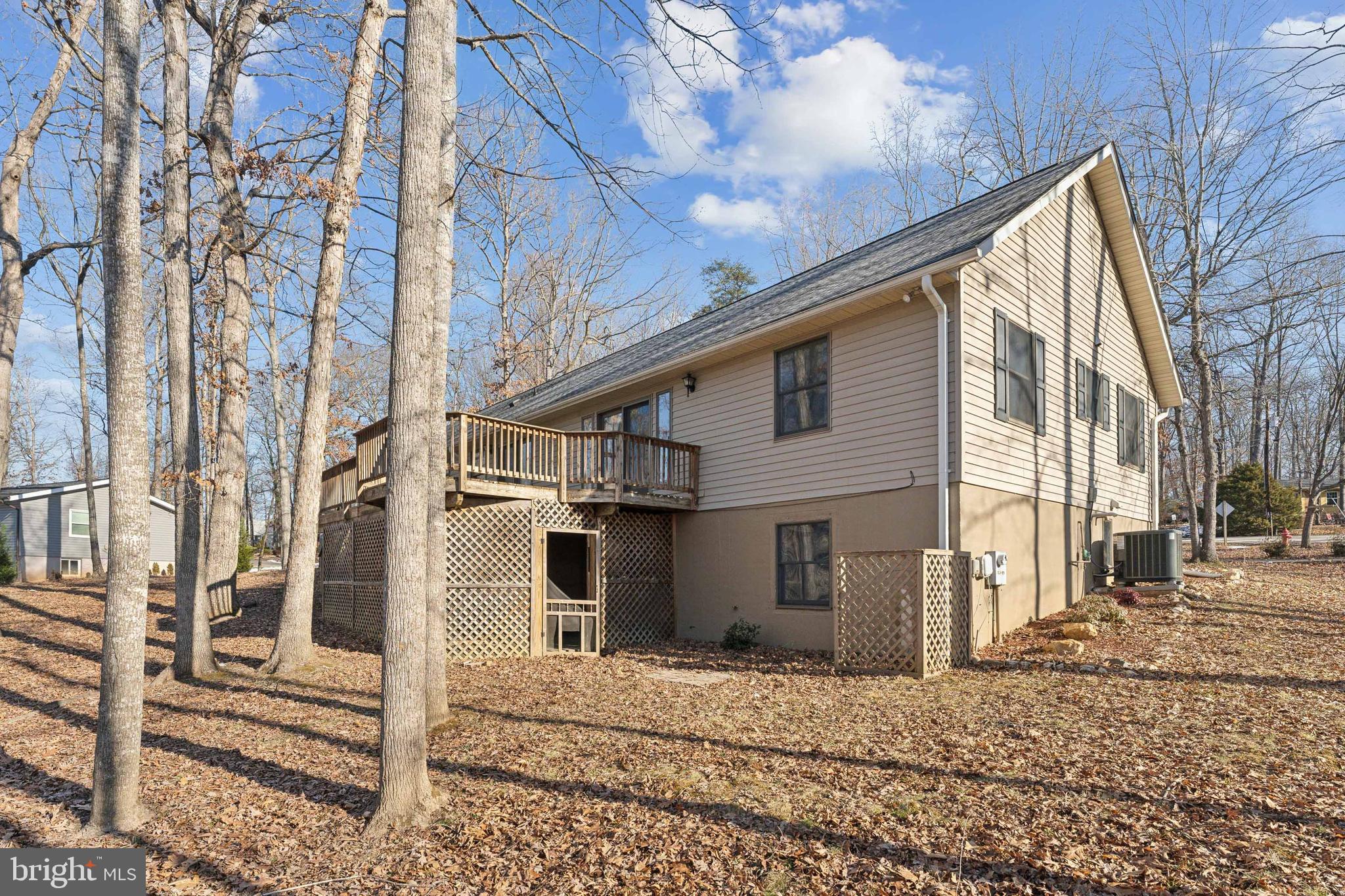 201 Happy Creek Road Locust Grove, VA 22508 - Photo 10 of 26 201 Happy Creek Rd,
Locust Grove, VA 22508