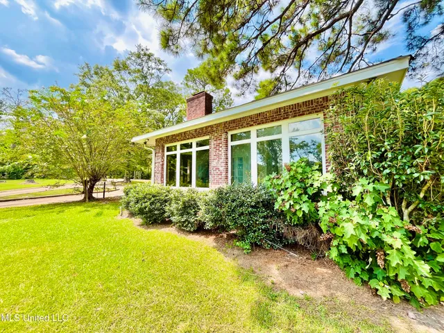 $519,000 | 1142 Henley Circle, Hazlehurst, MS 39083