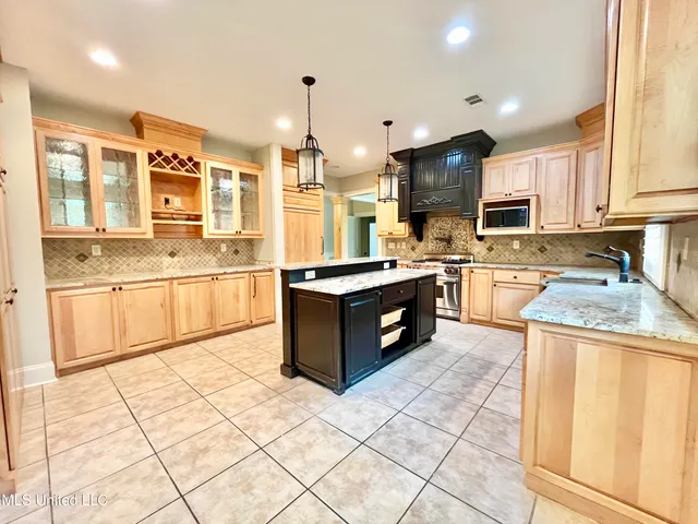 $519,000 | 1142 Henley Circle, Hazlehurst, MS 39083