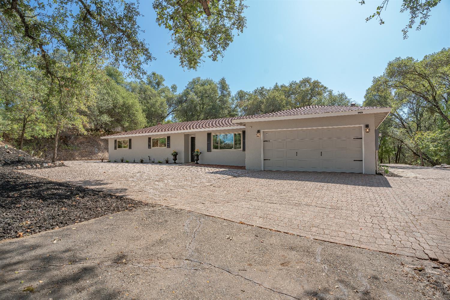 6200 Green Valley Road Placerville, CA 95667 - Photo 1 of 39 Gallery Image 1