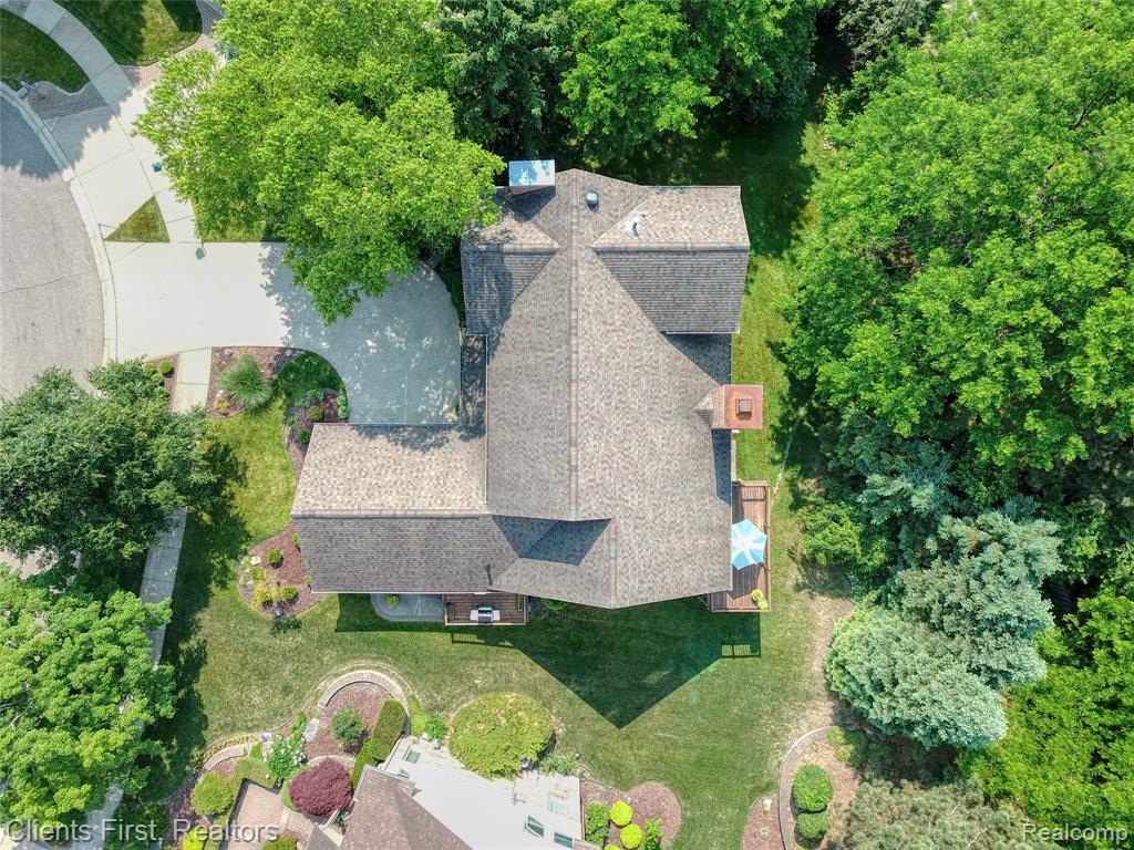1070 Pointe Pl Court Rochester, MI 48307 - Photo 75 of 79