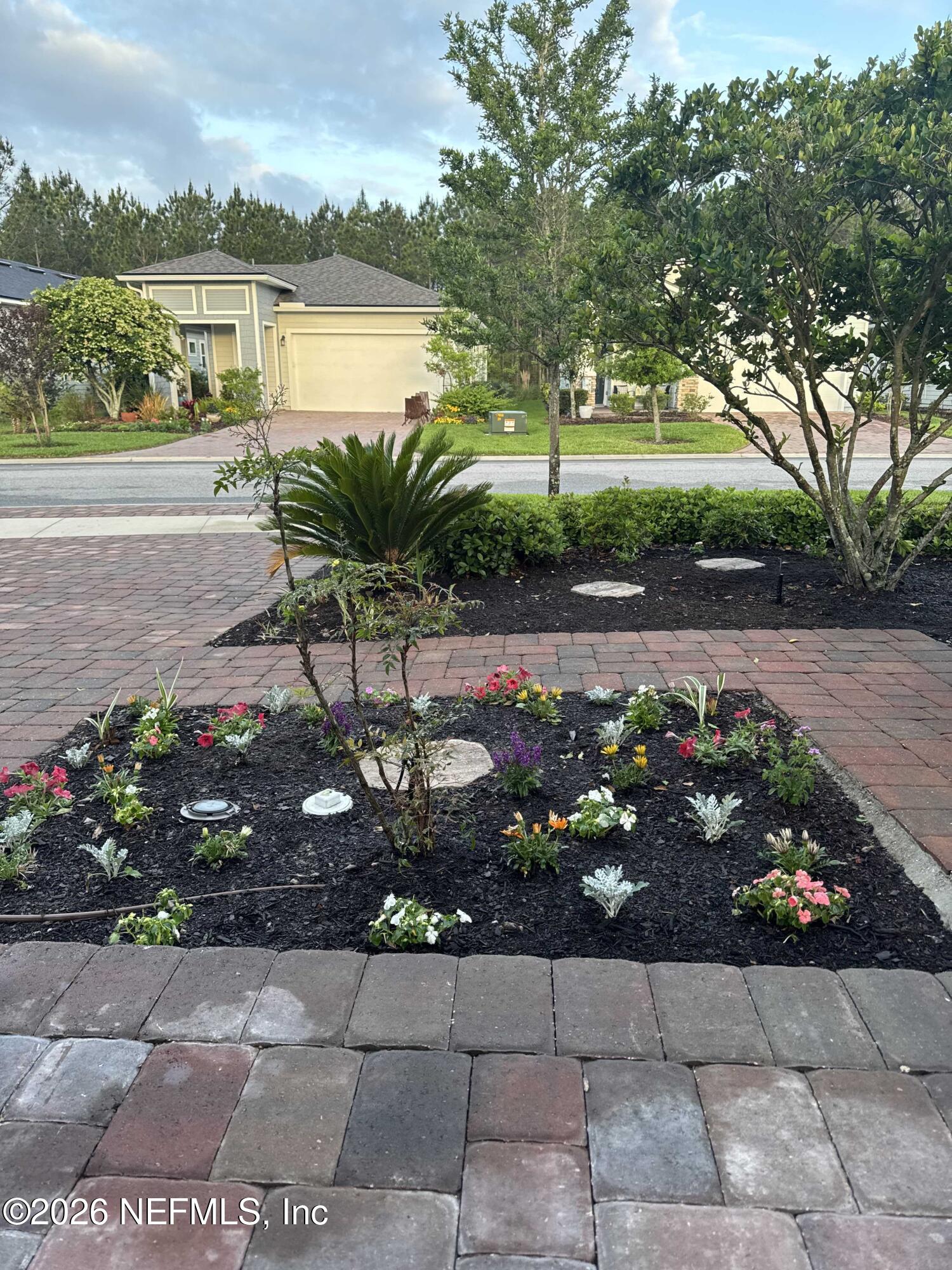 1125 Rustic Mill Drive St. Augustine, FL 32092 - Photo 30 of 60 Front Garden Bed