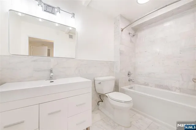 $3,100 | 770 Anderson Avenue, Unit 19R, Cliffside Park, NJ 07010