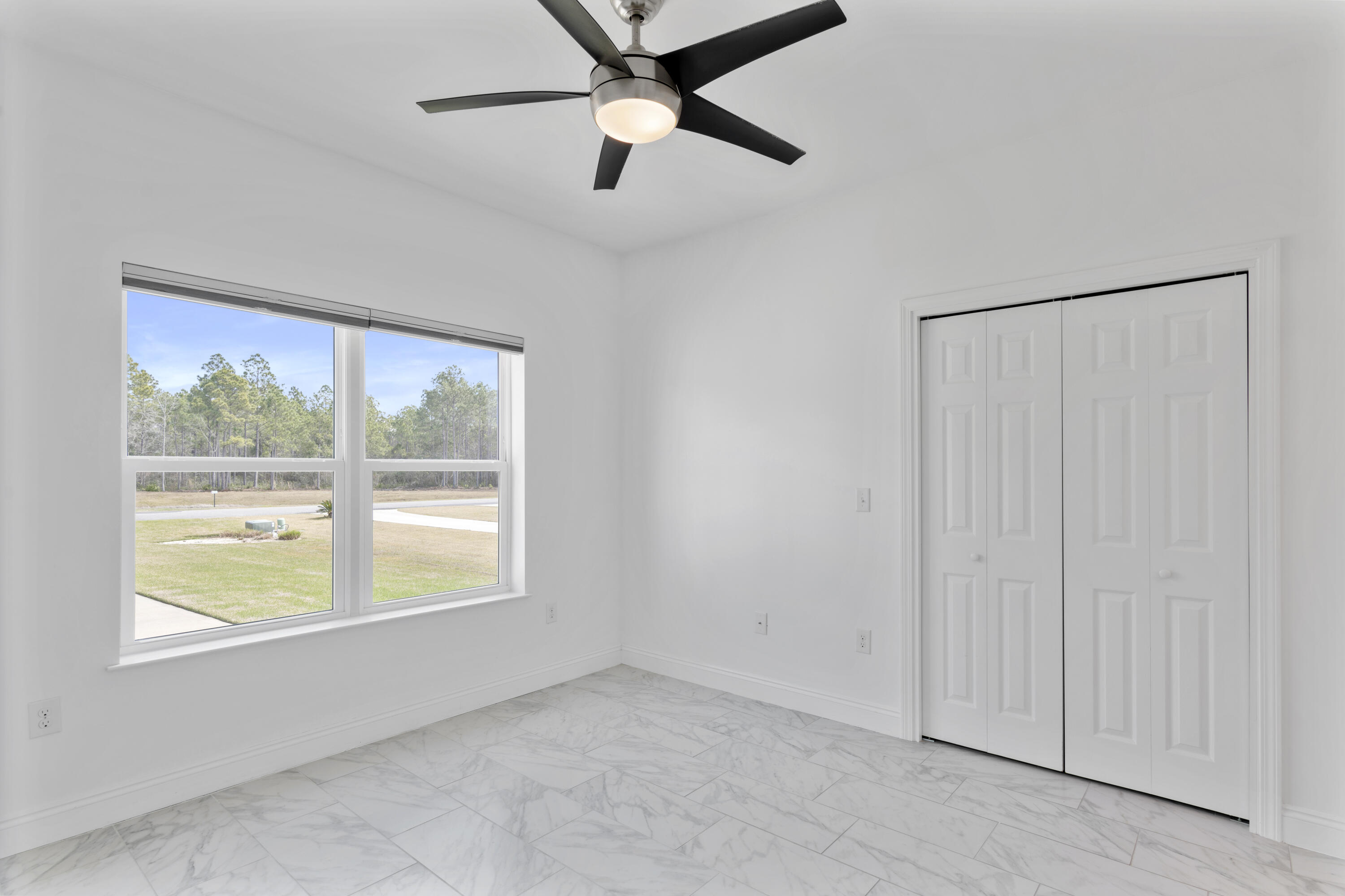 10 South Sunset Harbour Freeport, FL 32439 - Photo 39 of 57 an empty room with a window