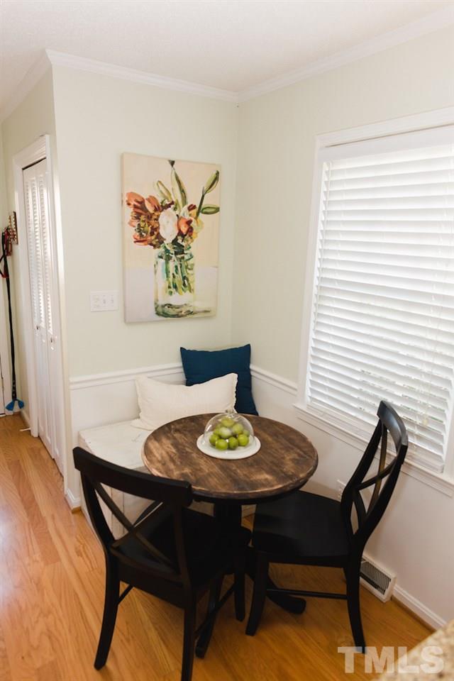 313 East Millbrook Road Raleigh, NC 27609 - Photo 8 of 25