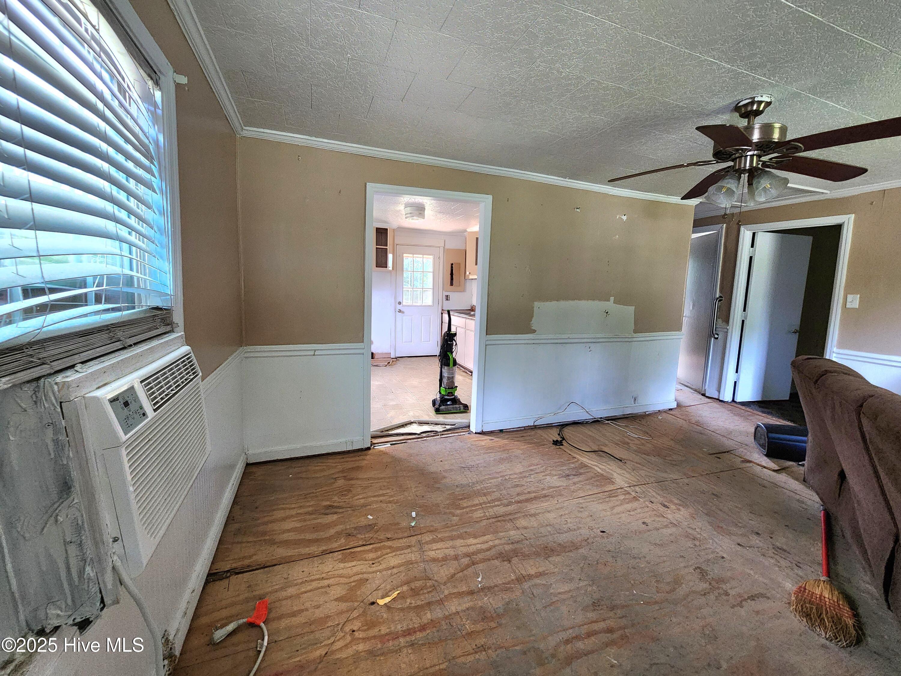 803 Taylor Street Windsor, NC 27983 - Photo 2 of 8 20250814_105315