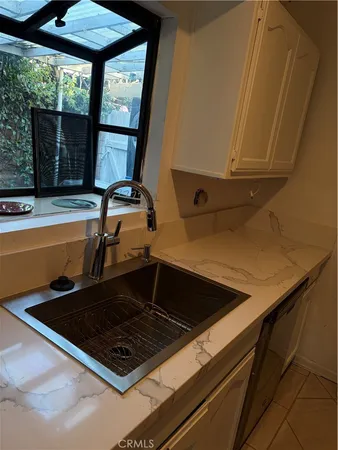 $4,600 | 17443 Elkwood Street, Northridge, CA 91325