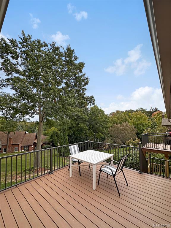 457 Lake Forest Road Rochester, MI 48309 - Photo 23 of 24