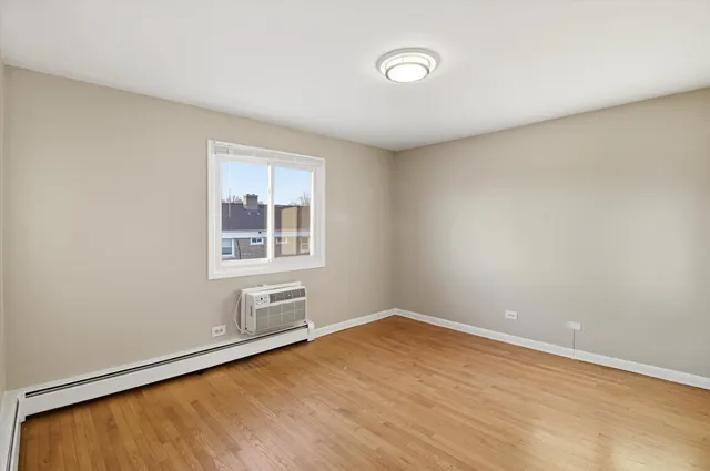 $1,695 | 200 South Boulevard, Unit 2C, Evanston, IL 60202