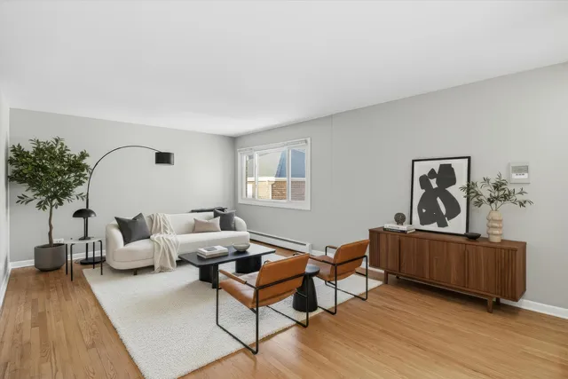 $1,695 | 200 South Boulevard, Unit 2C, Evanston, IL 60202