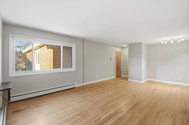 $1,695 | 200 South Boulevard, Unit 2C, Evanston, IL 60202