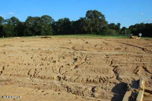 $65,000 | 32 Chapel Hill, Holly Springs, MS 38635