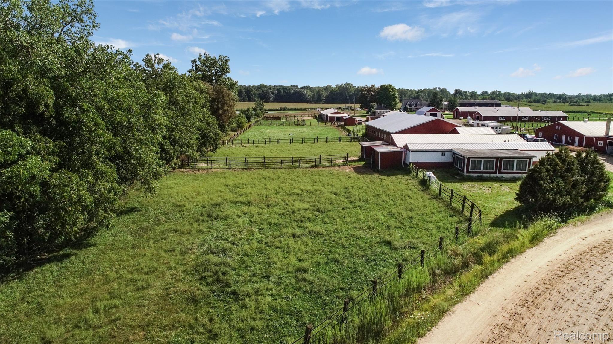 9451 East Prior Road Durand, MI 48429 - Photo 76 of 82 East_Prior_104.jpg