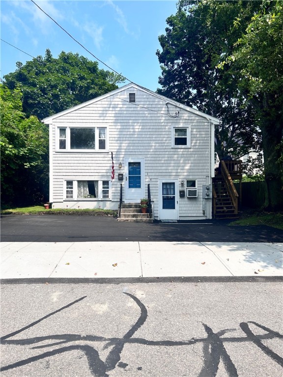 104 Kay Street, Unit 1 Newport, RI 02840 - Photo 1 of 17