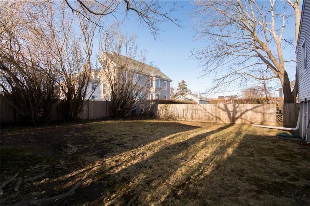 104 Kay Street, Unit 1 Newport, RI 02840 - Photo 15 of 17