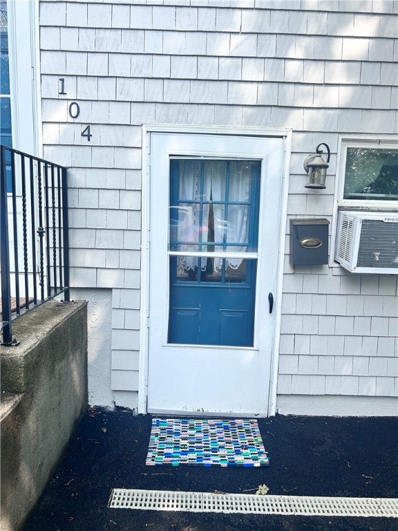 104 Kay Street, Unit 1 Newport, RI 02840 - Photo 3 of 17
