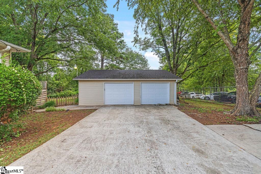 77 Loftis Road Travelers Rest, SC 29690 - Photo 25 of 34 Gallery Image 25