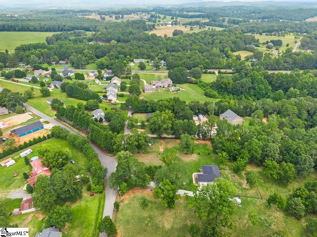 77 Loftis Road Travelers Rest, SC 29690 - Photo 30 of 34 Gallery Image 30