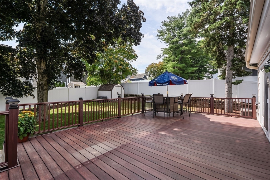 12 Sunset Road Stoneham, MA 02180 - Photo 29 of 42