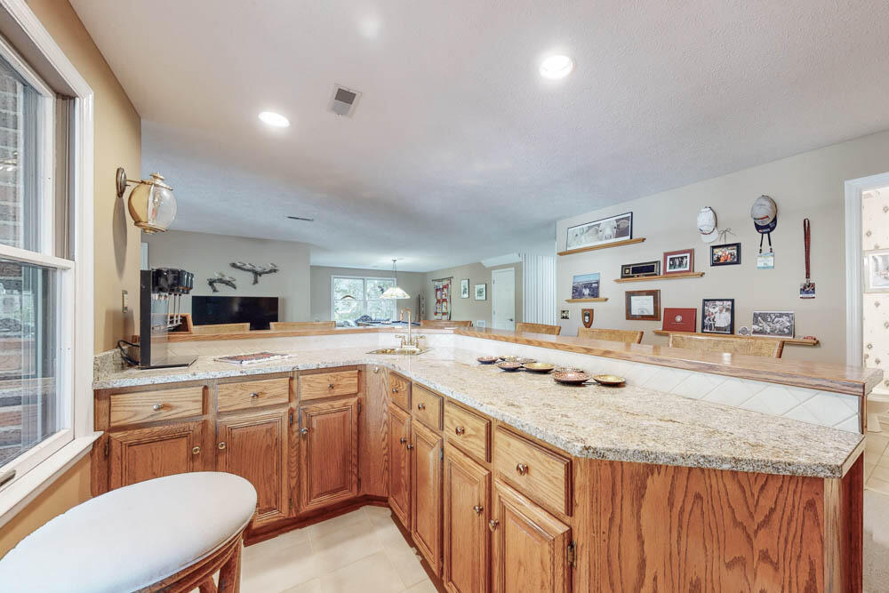 313 Live Oak Road Aiken, SC 29803 - Photo 17 of 41 Great cabinet storage!