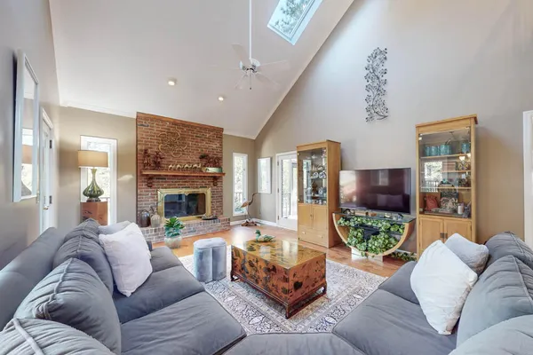 $875,000 | 313 Live Oak Road, Aiken, SC 29803